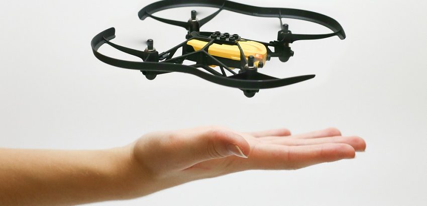 parrot rolling spider camera